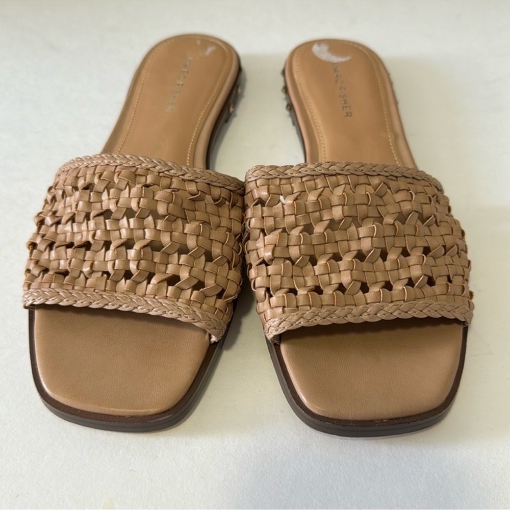 Marc Fisher Nude Jeremy Braided Slide Sandals Studded Minimalist Neutral Sz 7.5